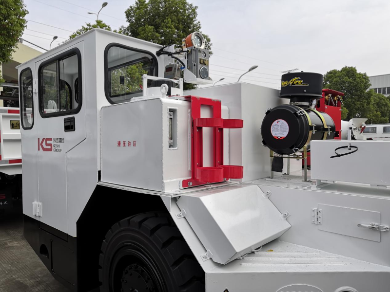 煤礦井下礦車(chē)自動(dòng)滅火裝置